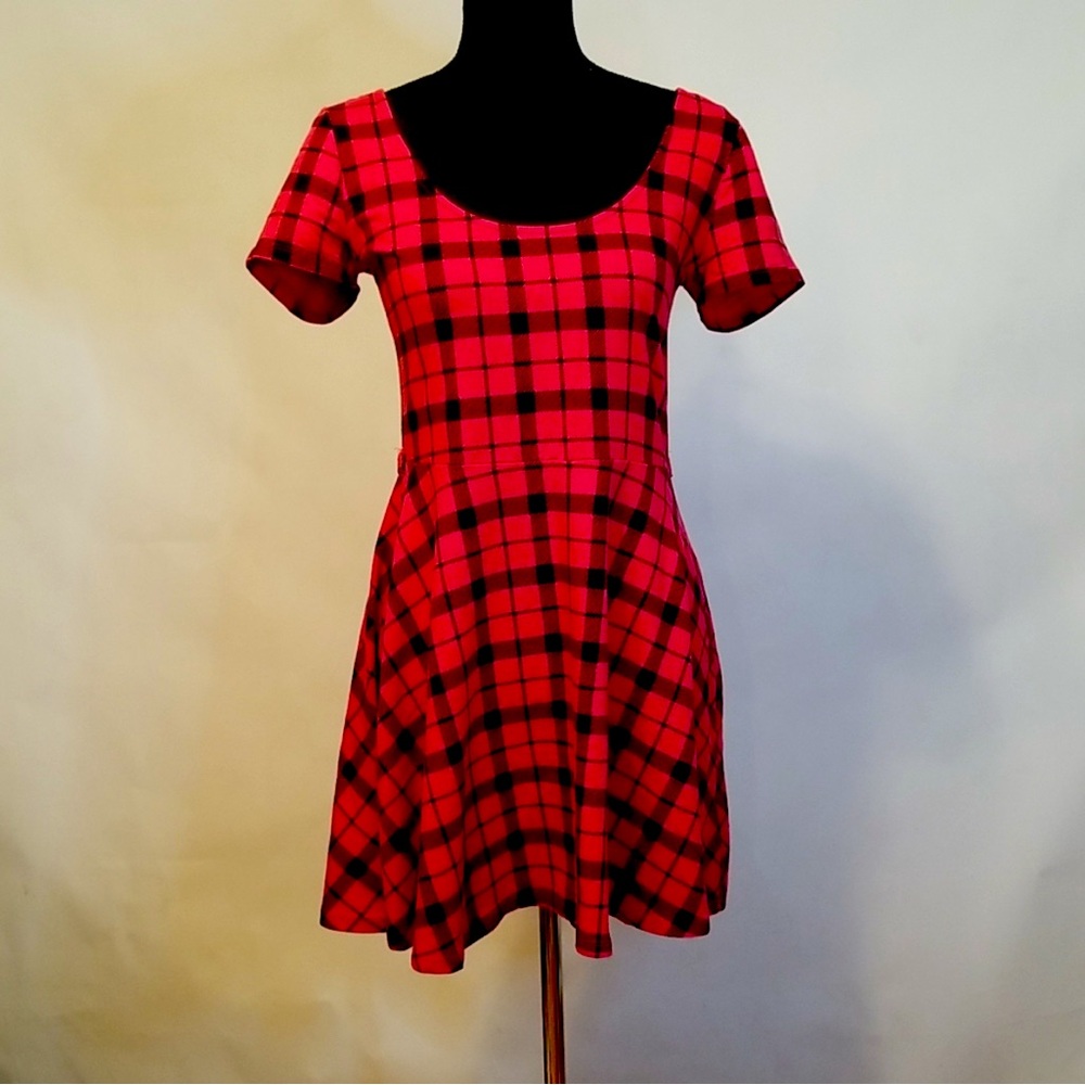 Forever 21 Size Medium Red and Black Buffalo Plaid Skater or Fit and Flare Dress